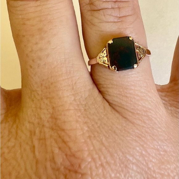 10k Solid Gold Bloodstone Ring - Picture 9 of 11